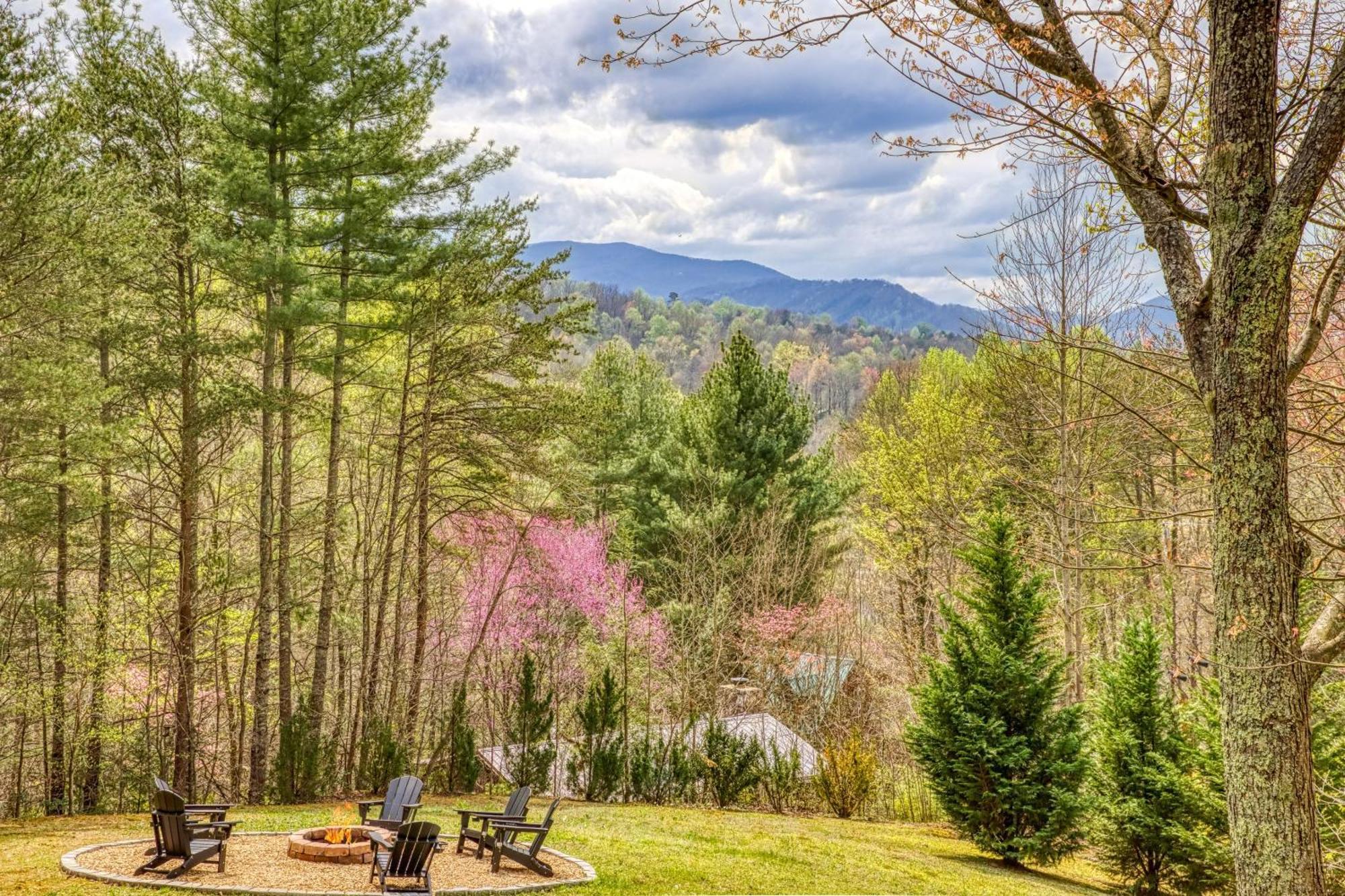 Fantastic Pet Friendly Cabin, Hot Tub, Fire Pit Sevierville Exteriér fotografie